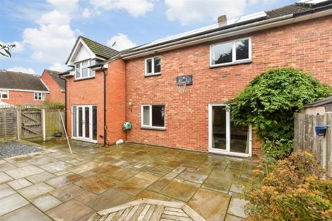 4 bedroom semi-detached house for sale, Beamish Close, North Weald, Essex