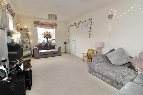 3 bedroom house for sale, Stone Street, Pocklington