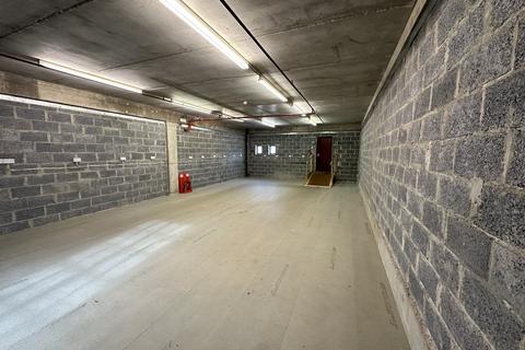 Industrial unit to rent, 1st Floor, Burgess Hill RH15