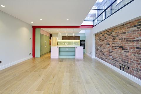 4 bedroom detached house to rent, Highlever Road, London, W10