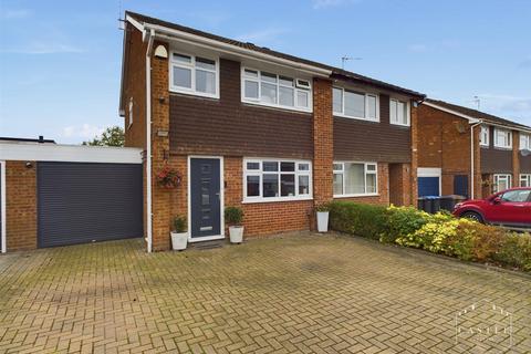 3 bedroom semi-detached house for sale, Darwin Close, Hinckley