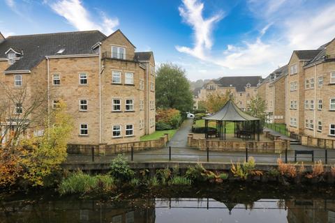 3 bedroom duplex for sale, Waters Walk, Bradford, West Yorkshire, BD10