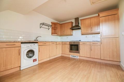 3 bedroom duplex for sale, Waters Walk, Bradford, West Yorkshire, BD10