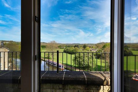 3 bedroom duplex for sale, Waters Walk, Bradford, West Yorkshire, BD10