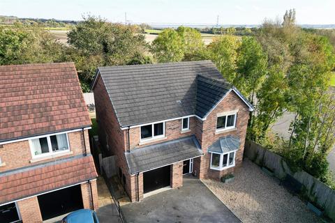 4 bedroom detached house for sale, Wilson Close, North Ferriby