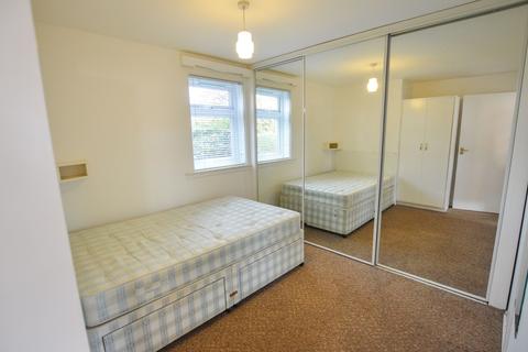Flat A, 4 Braefoot, Girdle Toll, Irvine, KA11 1BY