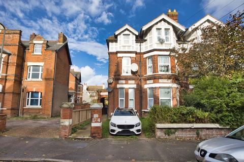 2 bedroom flat for sale, Millfield, Folkestone, CT20