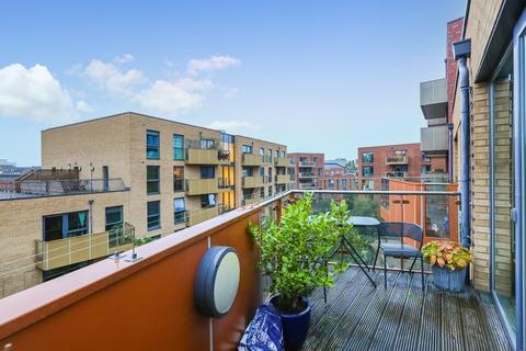 1 bedroom apartment for sale, Southampton Way, London, SE5