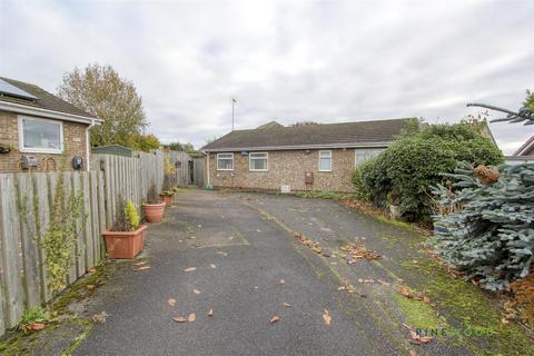 3 bedroom detached bungalow for sale, Bentinck Drive, Chesterfield S43