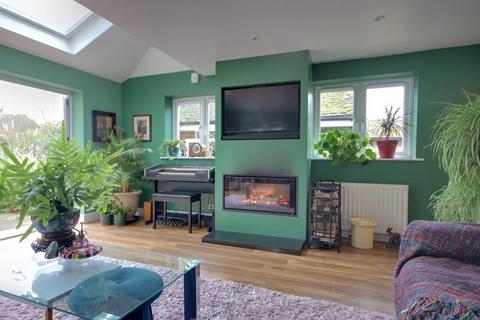 16 Copse Road, Burley, Ringwood, BH24 4EG