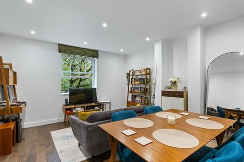 1 bedroom flat for sale, High Road, London N20