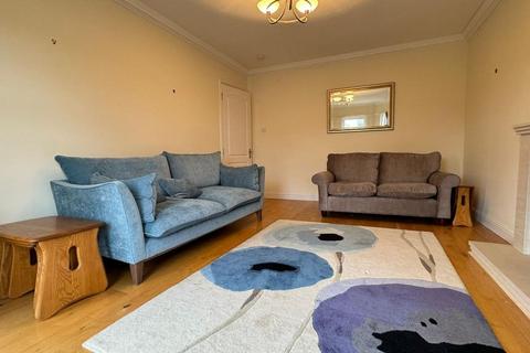 3 bedroom flat to rent, Hughenden Lane, Glasgow G12