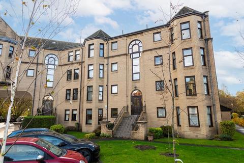 3 bedroom flat to rent, Hughenden Lane, Glasgow G12