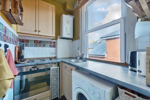 1 bedroom flat for sale, Horsell,  Woking,  Surrey,  GU21