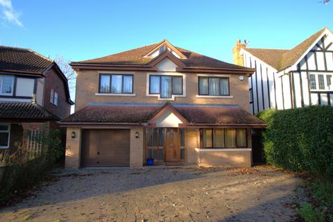 4 bedroom detached house for sale, Ingle Close, Pinner Village, HA5