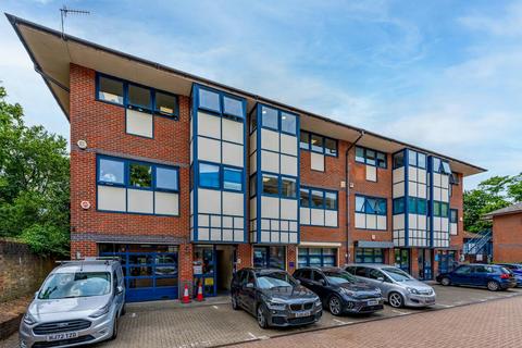 Office to rent, 2nd Floor, Unit 5 Viceroy House, Mountbatten Business Centre, Southampton, SO15 1HY