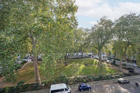 1 bedroom flat for sale, Regent Square, Bloomsbury, London, WC1H