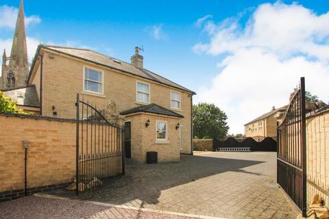 3 bedroom detached house for sale, Market Place, Whittlesey, Peterborough, Cambridgeshire, PE7 1AB