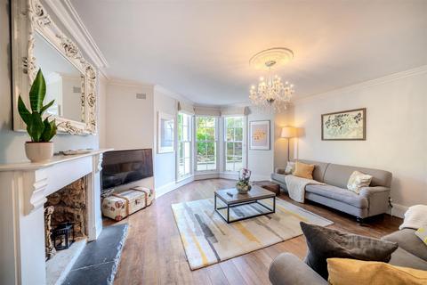 Flat 1, Oakfield Mansions, 6 - 10 Oakfield Grove, Bristol, BS8 2BN
