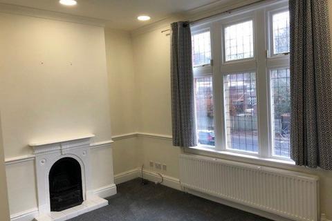 2 bedroom apartment to rent, Knutsford Rd, Ws, SK9 6JD