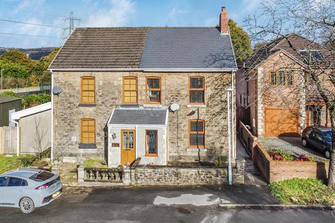 353 Heol Las Close, Birchgrove, Swansea, SA7 9DP