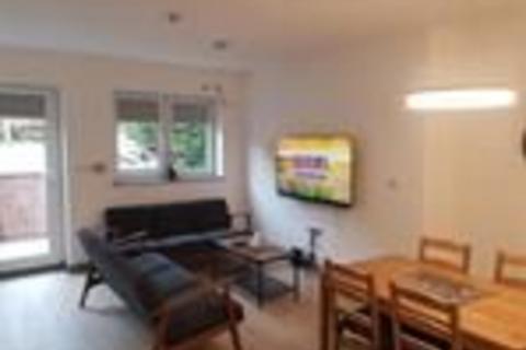 4 bedroom terraced house to rent, Coventry CV1