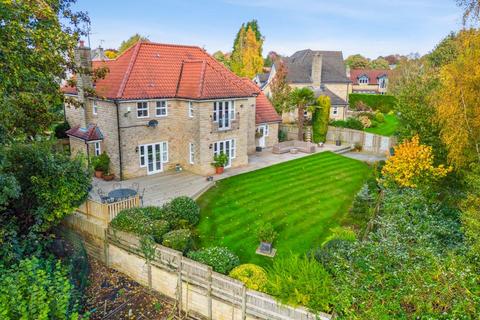 5 bedroom detached house to rent, Avon Garth, Wetherby