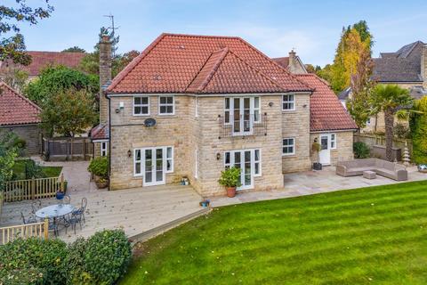 5 bedroom detached house to rent, Avon Garth, Wetherby