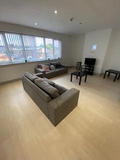 4 bedroom flat to rent, Coventry CV3