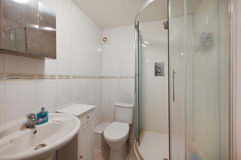 16a Campbell Road, London, E3 4DT