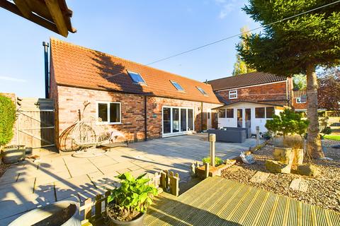 undefined, North End, North Lincolnshire DN19