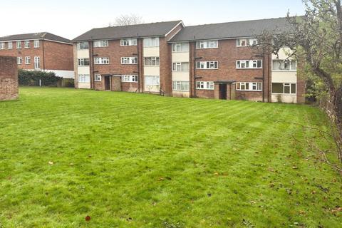 2 bedroom flat to rent, Langley Park Road, South Sutton, Surrey, SM2 5HA