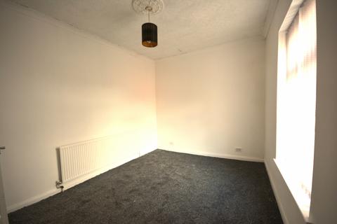 1 bedroom flat to rent, Coalshaw Green Road, Chadderton, OL9 8JW