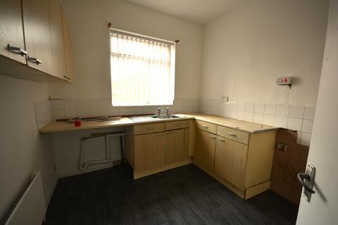 1 bedroom flat to rent, Coalshaw Green Road, Chadderton, OL9 8JW