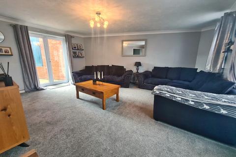 3 bedroom terraced house for sale, Lauren Way, Totton SO40