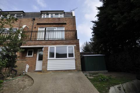 1 bedroom house of multiple occupation to rent, Parklands Drive, Chelmsford, Essex