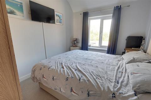 96 Boverton Drive, Brockworth, Gloucester, GL3 4BS