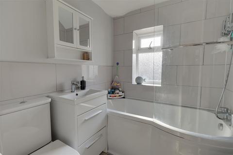 96 Boverton Drive, Brockworth, Gloucester, GL3 4BS