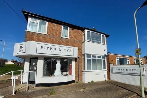 Retail property (high street) for sale, 148 & 148a London Road, Bedford, Bedfordshire, MK42 0PR