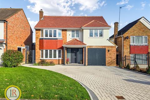 4 bedroom detached house for sale, Homewood Avenue, Cuffley