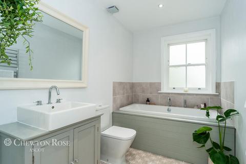 Denbigh Priory Road, Ascot, SL5 8RS