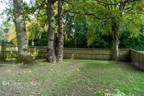 Denbigh Priory Road, Ascot, SL5 8RS