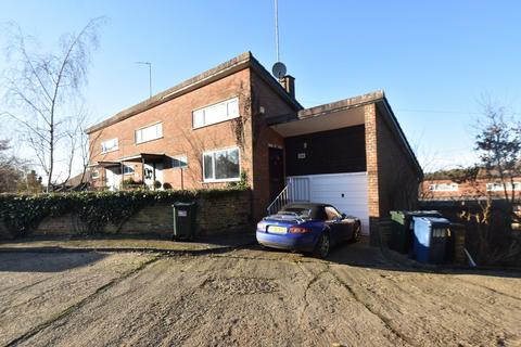 4 bedroom semi-detached house for sale, Eskdale Avenue, Chesham, Buckinghamshire, HP5