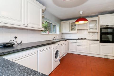 4 bedroom semi-detached house for sale, Eskdale Avenue, Chesham, Buckinghamshire, HP5