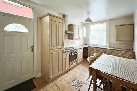 3 bedroom terraced house for sale, Earlesmere Avenue, Doncaster DN4