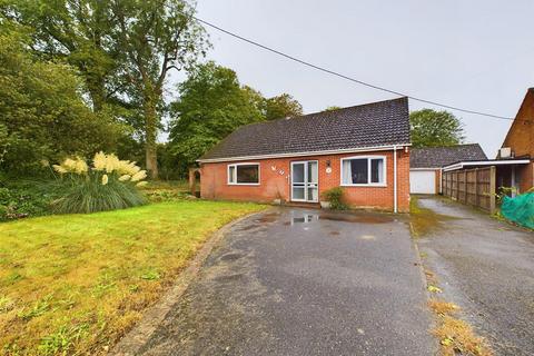 3 bedroom detached bungalow for sale, Well Hill, Yaxham