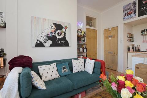 1 bedroom flat for sale, 3F2 16 Eyre Place, New Town, Edinburgh, EH3 5EP