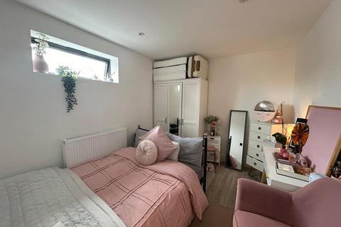 1 bedroom apartment to rent, Mulgrave Road, Croydon, Surrey, Cr0 1bl, Croydon, CR0