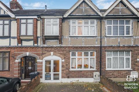 Huxley Drive, Romford, RM6