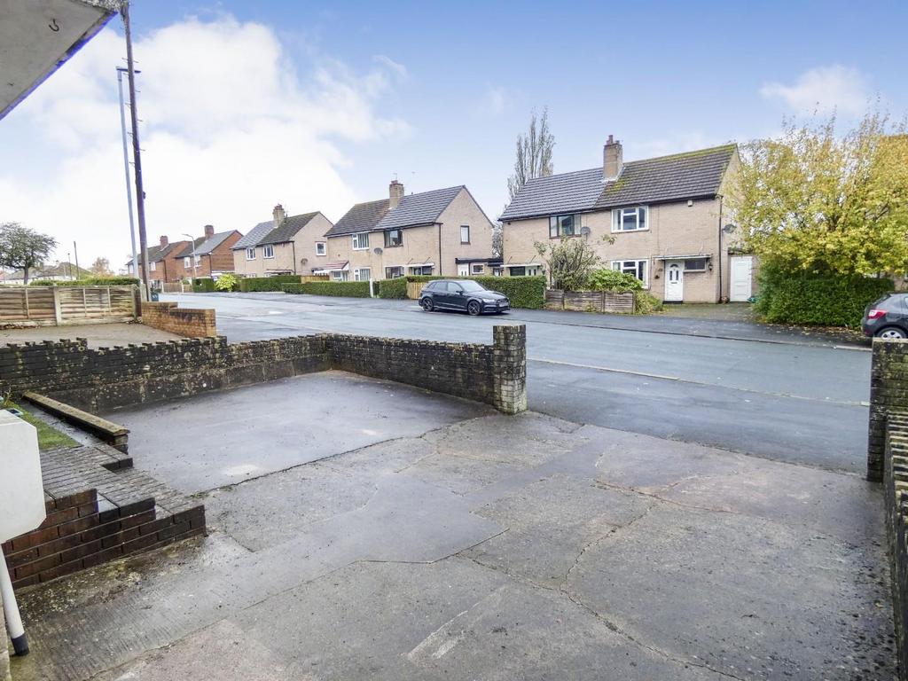 Driveway/Parking